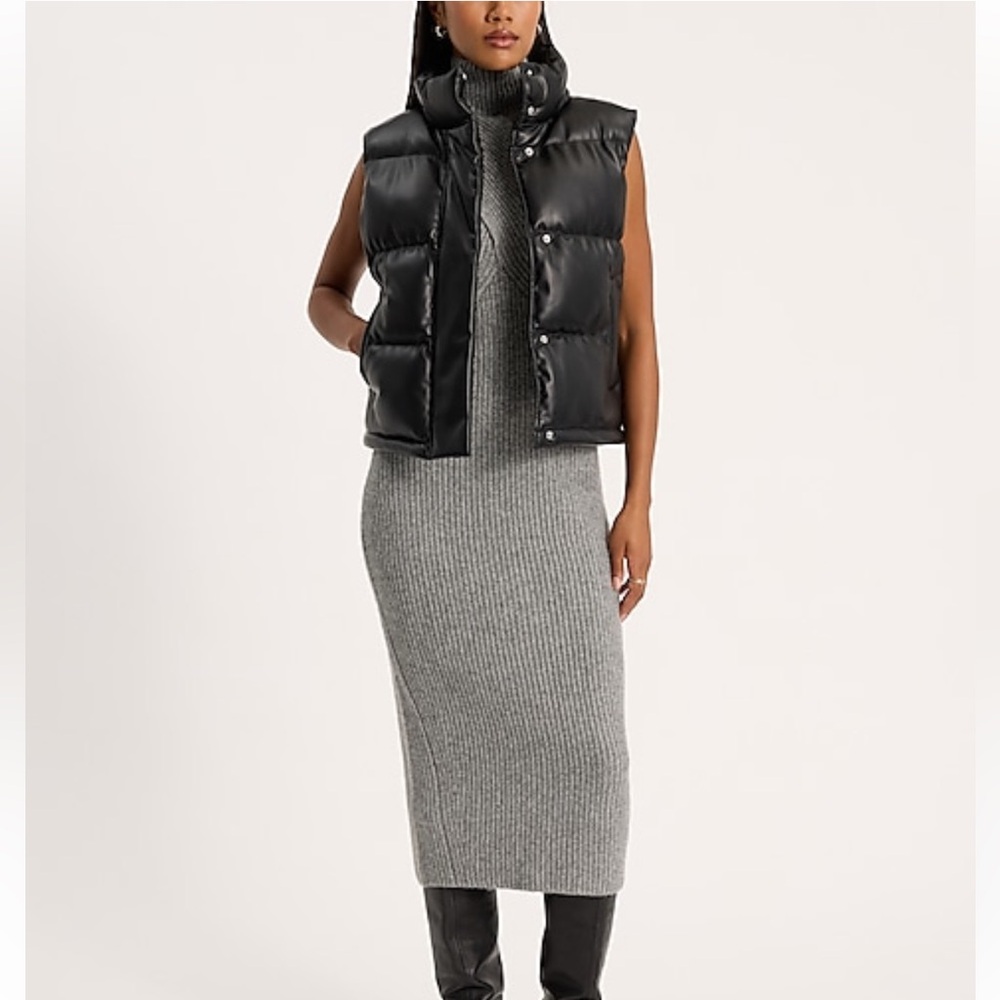 Express Faux Black Soft Leather Cropped Puffer Vest Large